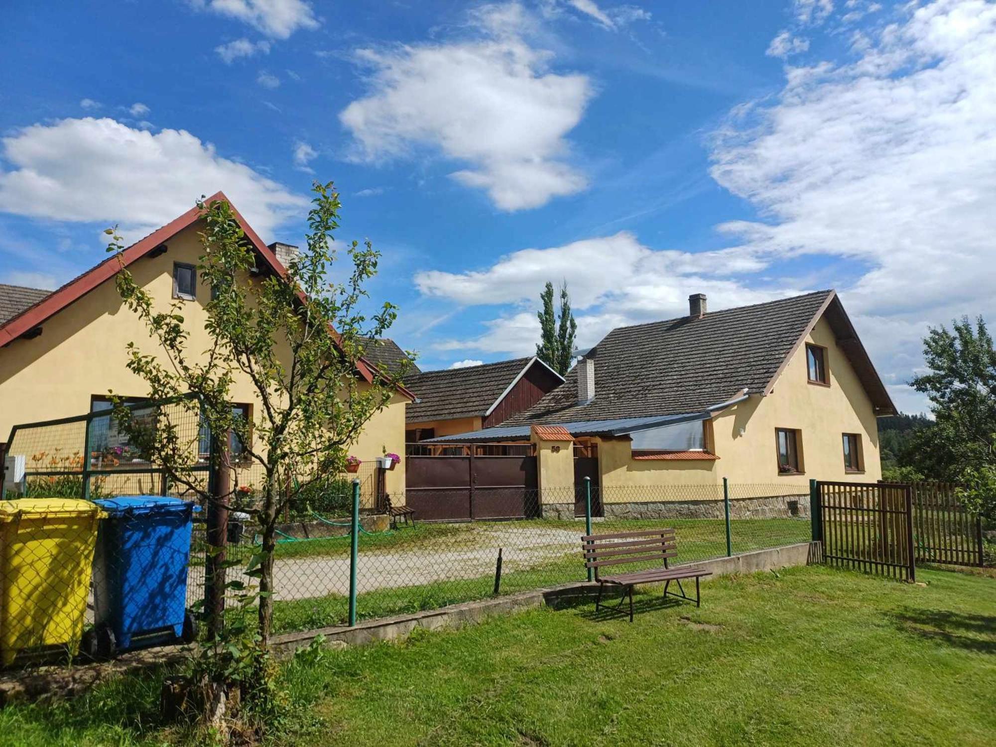 Country house Dobesov Cernovice (Vysocina)